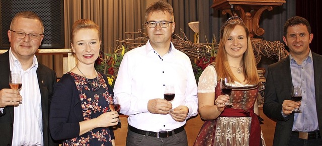 Zum ersten Mal stellten zwei Weinhohei...a Vetter und Pfarrer Michael Gartner.   | Foto: Adelbert Mutz