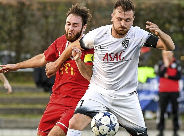 &#8222;Hatte nur wenig mit Fuball zu ...echts, gegen Domenik Bitzenhofer, FCW)  | Foto: Grndl