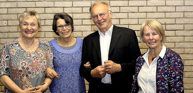 Ludwig Kleber grndete das  Breischer ...huler, Daniela Aubin und Inge Gumbert.  | Foto: Kai Kricheldorff