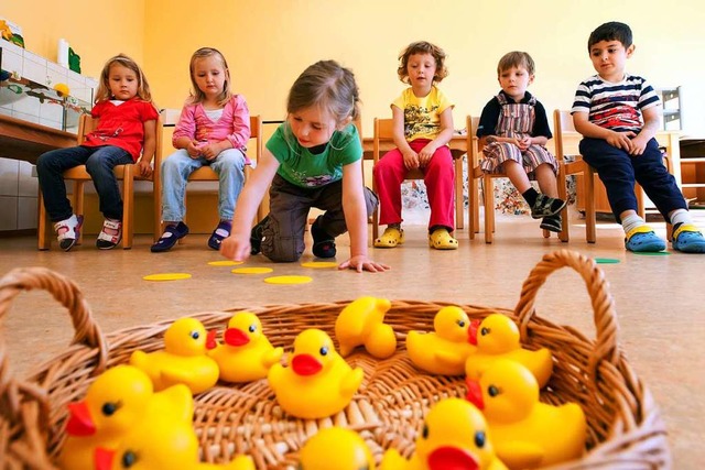 Wie viel darf Kinderbetreuung kosten? ...kutierte der Glottertäler Gemeinderat. | Foto: dpa Wie viel darf Kinderbetreuung kosten? ...kutierte der Glottertäler Gemeinderat. | Foto: dpa