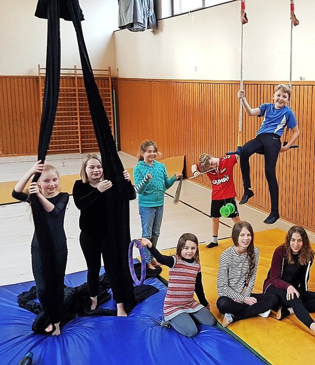 Die Kinder freuen sich auf ihre zwei A...en am kommenden Wochenende in Gutach.   | Foto: Verein