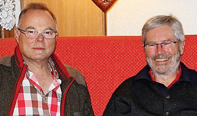 Martin Stterlin (links) ist jetzt Ehr...as freut    auch Vorstand Uli Lacher.   | Foto: isabell bickel