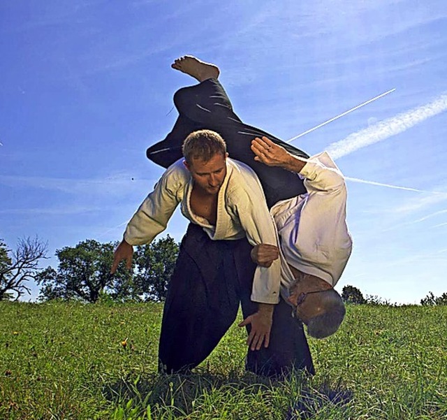 Die Kampfkunst Aikido frdert Krper und Geist.   | Foto: privat