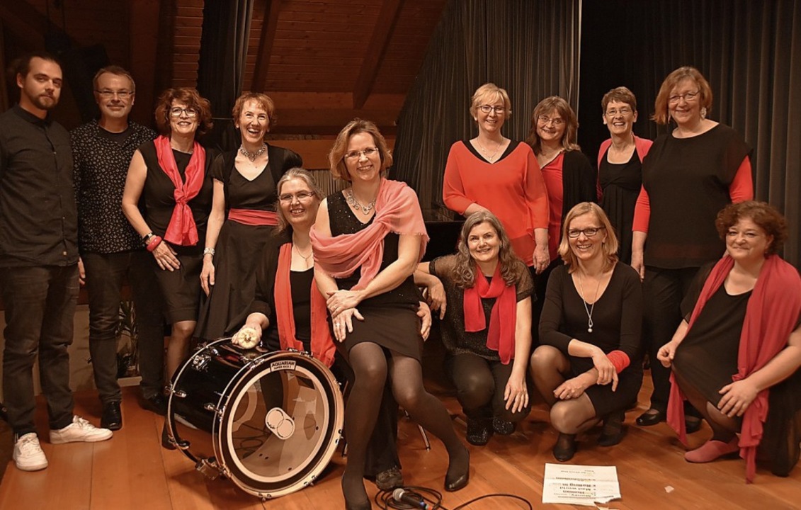 Das Ensemble &#8222;In the mixX&#8220;... und mit perlendem A-cappella-Gesang.   | Foto: Steinhart