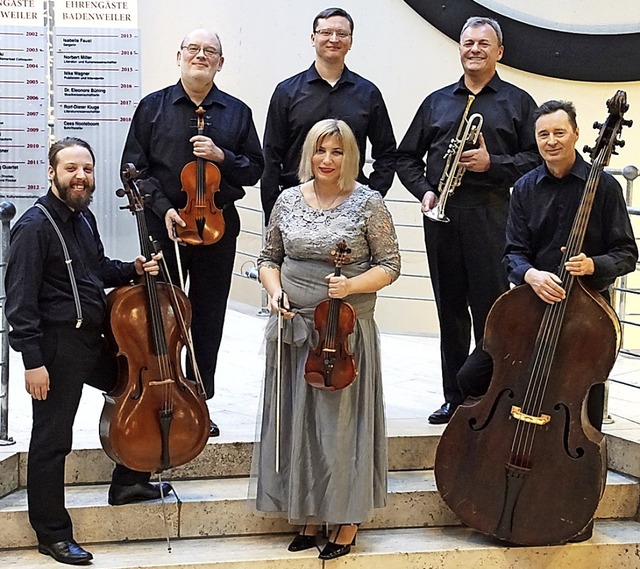 Da Capo: Sechs der elf Musiker des neu...rov, Zenon Ducki und Boguslav Smolka.   | Foto: Badenweiler Thermen und Touristik GmbH