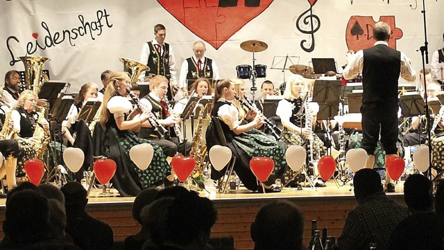 Dirigent Thomas Villinger war mit den ...achtenkapelle Husern sehr zufrieden.   | Foto: Archivfoto: Liebwein