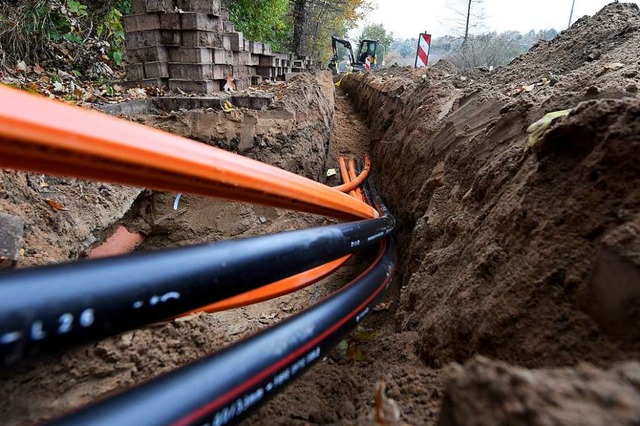 Wrde man Ebringen auf einen Schlag mi...ier Millionen Euro kosten. Symbolbild.  | Foto: dpa