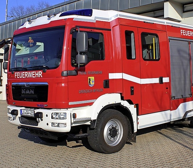 Die Feuerwehr ldt zum Pumpi-Fescht.   | Foto: Rolf Reimann