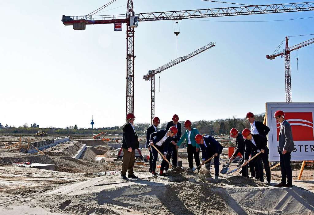 Grundstein für neues SC-Stadion in Freiburg gelegt ...