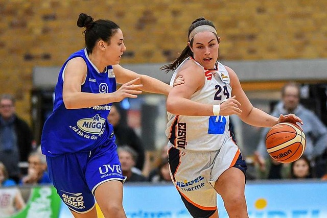 Kristen Gaffney (rechts), hier gegen T...g im ersten Playoff-Viertelfinalspiel.  | Foto: Patrick Seeger