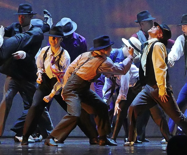 Eine Szene aus der Auffhrung des Odyssey Dance Theatre in der Oberrheinhalle    | Foto: Tilmann Krieg