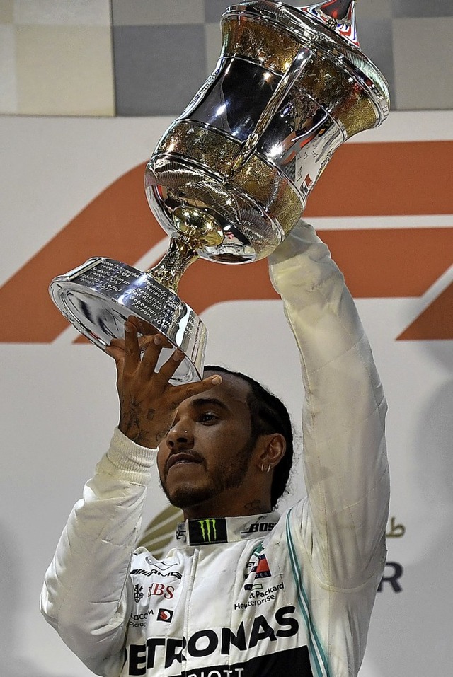 Kommt nicht aus der bung: Formel-1-Ti...on nach seiner Siegesfahrt in Bahrain.  | Foto: afp