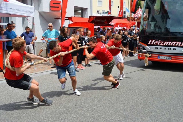 Der Erlebnissonntag des Zeller Gewerbevereins 2018 war eine starke Sache  | Foto: Edgar Steinfelder