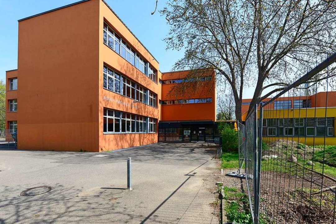 Mit anderthalb Jahren Versptung soll ...chwein-Schule in Weingarten  beginnen.  | Foto: Ingo Schneider