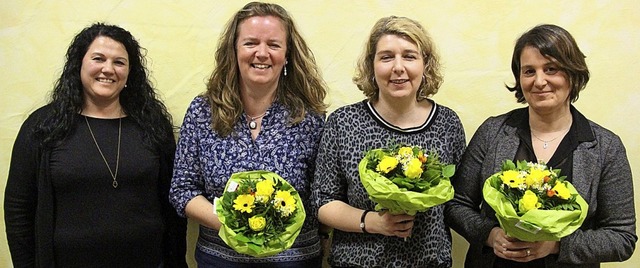 Vorsitzende Alexandra Sprich ehrte dre...fflin  und Monika Krams  (von links).   | Foto: Horst David