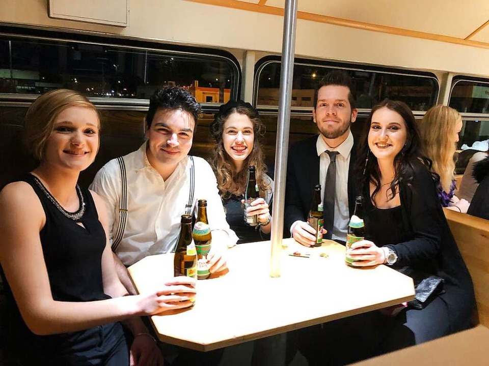 (v.l) Sabrina, Mike, Hannah, Niklas und Vanessa haben es sich gemtlich gemacht.  | Foto: Nicolas D.