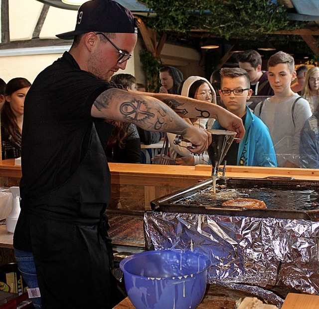 Das Budenfest ist fr die Vereine (hie...&#8211; eine wichtige Einnahmequelle.   | Foto: Reinhard Cremer