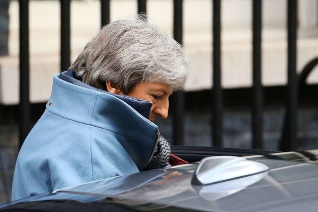 Sie ist nur noch eine Schein-Chefin: G...anniens Premierministerin Theresa May   | Foto: AFP