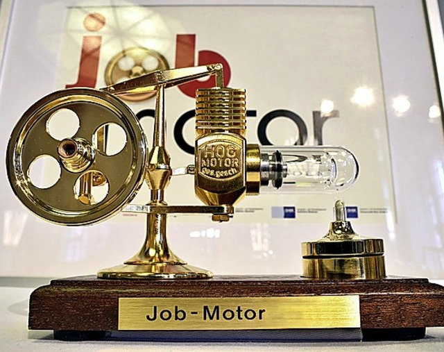 Der Preis des Wettbewerbs: ein Stirling-Motor.  | Foto:  KUnz