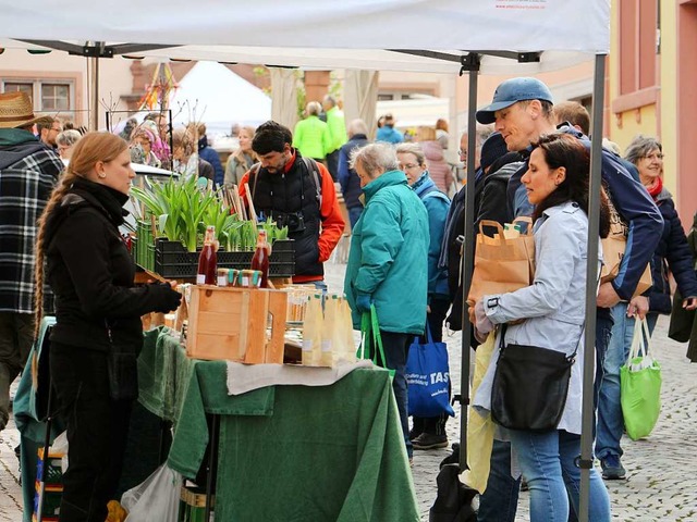 Antikmarkt und Blhendes Endingen lock...zum Bummel in die Endinger Innenstadt.  | Foto: Ruth Seitz