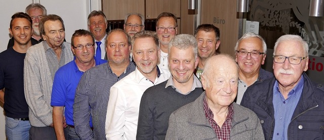 Sie halten dem FCN seit Jahrzehnten di...er, Helmut Dbele und Norbert Klemmer.  | Foto: Eva Korinth