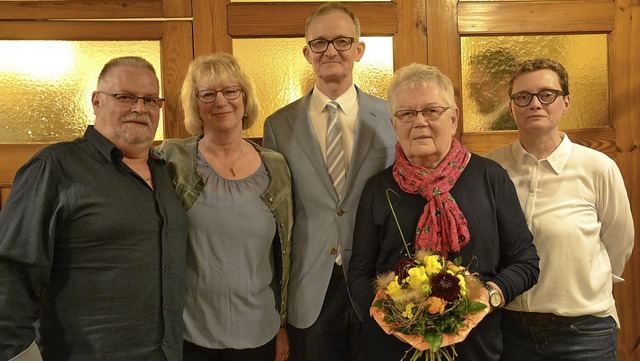 Zunftmeisterin Christiane Kupfer (rech...lanz und Waltraud Martin (von links).   | Foto: Beate Zehnle-Lehmann