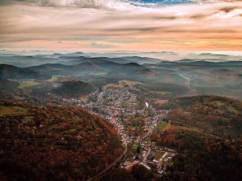 Blick von oben auf die Gegend um Eppenbrunn