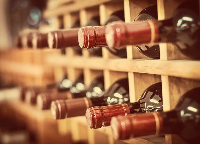 Mit der richtigen Lagerung gewinnen viele Weine noch an Geschmack.  | Foto: DMITRI MARUTA (stock.adobe.com)