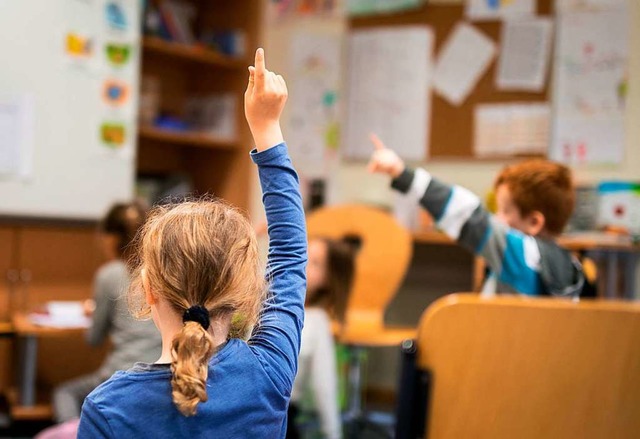 Lernen in kleinen Klassen aus Kindern ...sstufen ist in kleinen Schulen blich.  | Foto: Frank Rumpenhorst