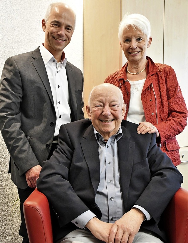 Klaus Seilnacht mit seiner  Ehefrau Ju...acht und ihrem  Sohn Michael Seilnacht  | Foto: Barbara Ruda