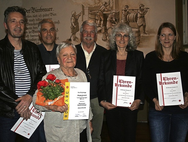 Fr ihr  Engagement und ihre  Treue zu...erlin und Corina Herdel ausgezeichnet.  | Foto: Jakob-Klblin