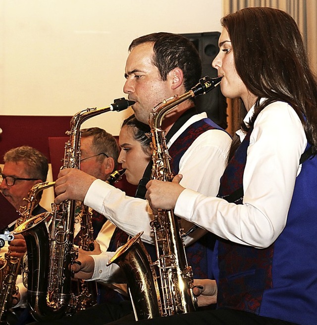 Die Eichstetter Musiker spielten temporeiche Stcke.   | Foto: Christa Rinklin