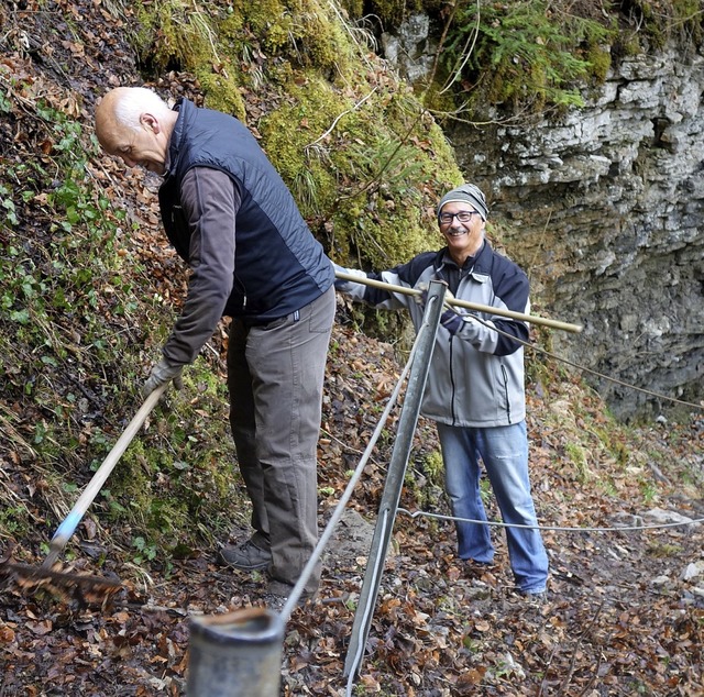 Einsatz in der Wutachschlucht: Zu Begi...um die Wanderwege begehbar zu machen.   | Foto: Schwenninger