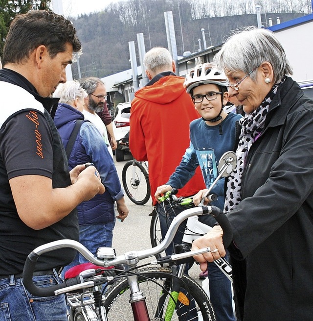 Die Qual der Wahl: Bei der gut besucht...b es jede Menge Drahtesel im Angebot.   | Foto: Ralph Lacher