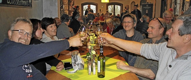 Das Feinschmeckermen &#8222;Niigschme...ahlreiche Besucher nach Bischoffingen.  | Foto: Herbert Trogus