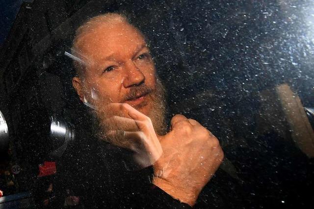 Assange erweist der Arbeit von Whistleblowern einen Brendienst