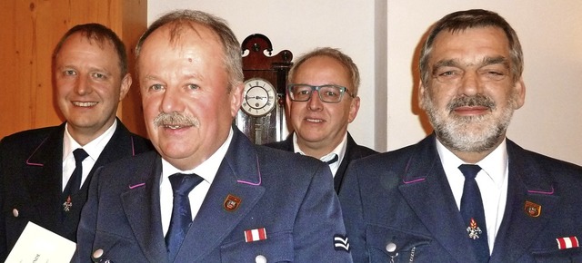 Jrg Wittmer, Georg Wehrle, Martin Fr...40 Jahre) im aktiven Feuerwehrdienst.   | Foto: Heidrun Simoneit