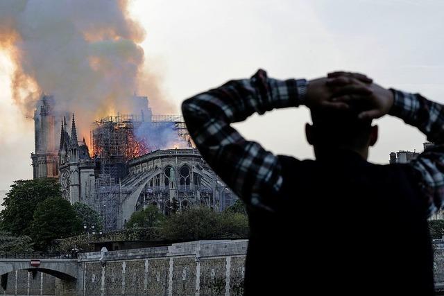 Notre-Dame durch Feuer zerstrt