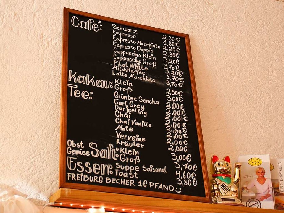 Das Café bietet nicht nur Backwaren und Getränke, &#8230;  | Foto: Julia Stulberg