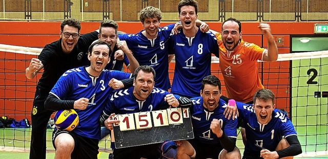 Die Volleyballer vom Turnverein Kollna...st-Meistertitel und den Bezirkspokal.   | Foto: Verein