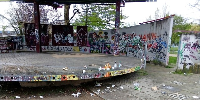 &#8222;Ein Schandfleck inmitten der St...se gestifteten Pavillon im Brgerpark.  | Foto: JOchen Ficht