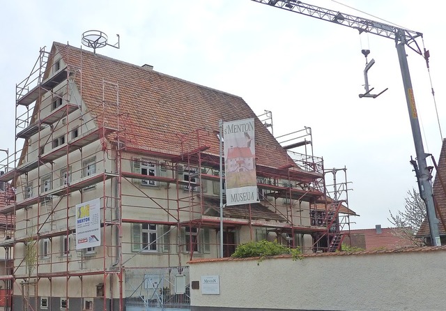 Das Dach des Menton Museums ist sanier...l ein neuer Anstrich das Haus zieren.   | Foto: Karlernst Lauffer