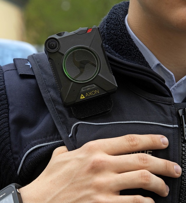 Jetzt auch bei der Mllheimer Polizei im Einsatz: Bodycams  | Foto: V. Mnch