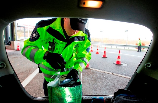 Mit der Fusion von Zoll und Grenzwache...Einsatzkrfte an der Grenze erreichen.  | Foto: Grenzwache Basel