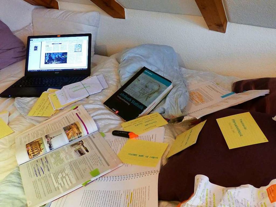 Im Bett zu lernen ist ein No-Go.  | Foto: Claudia Förster