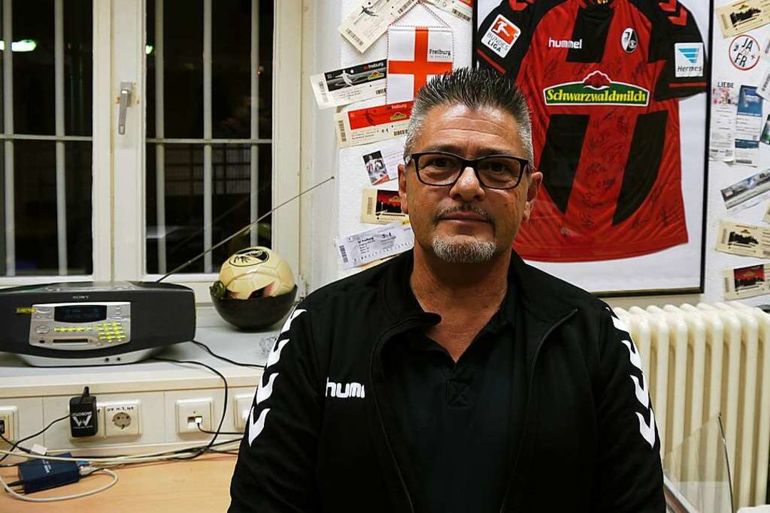 SC-Fan: Frank Meyer in seinem Bro.  | Foto: David Weigend