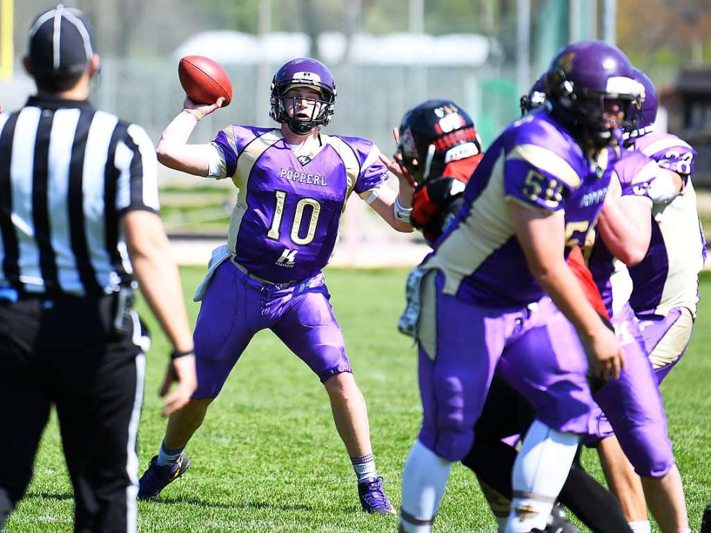 Impressionen vom Heimspiel-Auftakt der 1844 Freiburg Sacristans in der Oberliga gegen die Tbingen Red Knights vor 400 Zuschauern im FT-Sportpark.