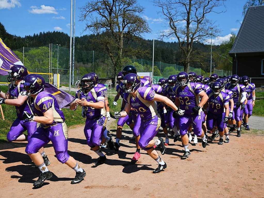 Impressionen vom Heimspiel-Auftakt der 1844 Freiburg Sacristans in der Oberliga gegen die Tbingen Red Knights vor 400 Zuschauern im FT-Sportpark.