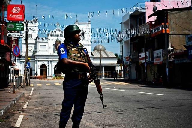 Versumnisse vor Anschlgen: Sri Lanka krempelt Sicherheitskrfte um