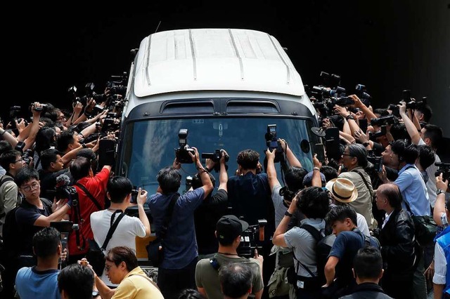 In diesem Gefngniswagen sitzen Anfhrer von Hongkongs Demokratiebewegung.  | Foto: dpa